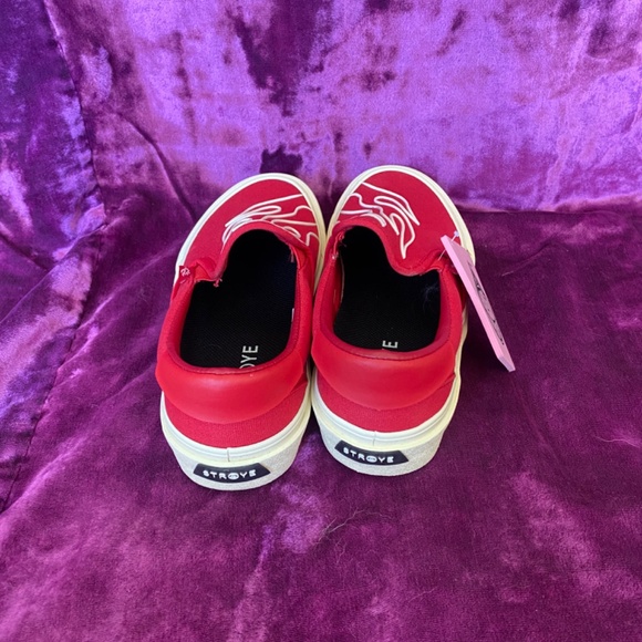 STRAYE Ventura slip-on skate shoes in Red Fuego - Picture 5 of 10